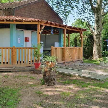 Camping Des 2 Rives- Mobilhomes Etang-sur-Arroux Exterior photo